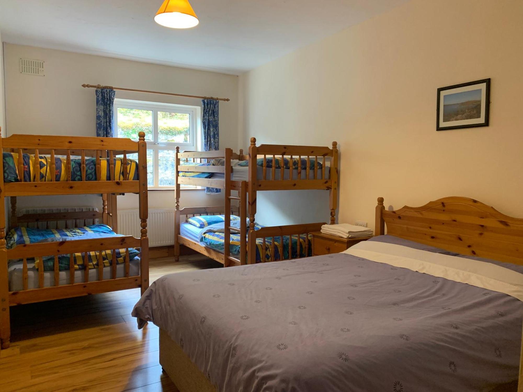 Clare'S Rock Self-Catering Accommodation Carron Eksteriør billede
